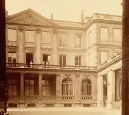 L'hôtel de Coigny au no 89 (photographié en 1901 par Eugène Atget).