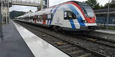 La gare de Perrignier est desservie par la ligne L1 du Léman Express.