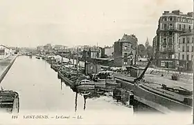 Le port de Saint-Denis.