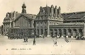 Le bâtiment voyageurs, vers 1904.