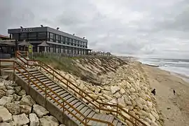 Après les travaux de renforcement de la dune (2015).