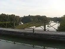La rivière Allier au pont-canal du Guétin
