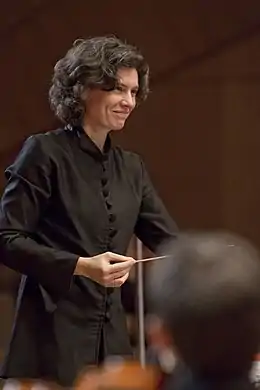 Laëtitia Trouvé, cheffe d'orchestre française