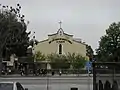 L'entrée de Nuestra Señora Reina de los Ángeles (Notre dame, reine des anges/L'église la Placita - Il s'agit de l'église principale, pas la chapelle) localisée à Downtown Los Angeles.