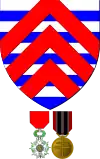 Sur les armoiries de Bernard de La Rochefoucauld (2e médaille à d.).