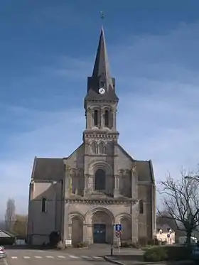 L'église Saint-Corneille-et-Saint-Cyprien.