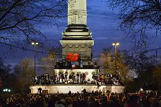 La place de la Bastille au soir de la marche républicaine du 11 janvier 2015.