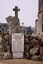 Le monument aux morts de La Chapelle-Erbrée