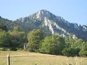 Vue de La Cochette depuis le hameau des Cruz à Corbel.