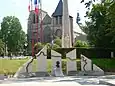 Vue depuis le monument aux morts de la place Aristide Briand