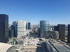 La Défense vue depuis le toit de la Grande Arche.