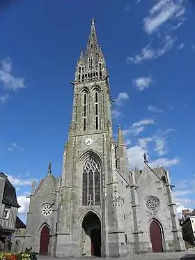 Façade occidentale de la basilique