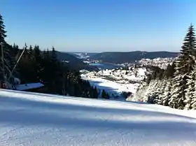 Vue aérienne de la station.