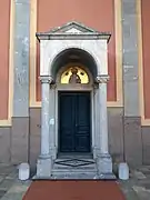 Entrée de l'église San Mauro.