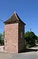 Le pigeonnier, restauré, de la Grand'Houlle.