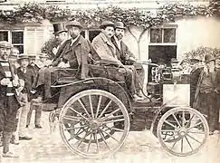 no 13 d'Hippolyte Panhard, course Paris-Rouen de 1894.