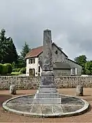 Le monument aux morts.