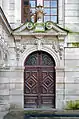 Porte du pavillon sud dans la cour intérieure