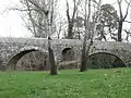 Arches et dégueuloir.