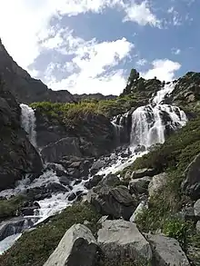 La Source des Vins, une cascade du hameau de Polset à Modane.