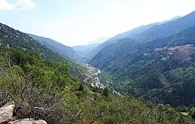 La vallée de la Têt - vue vers l'est, sur Fontpédrouse.