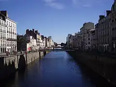 Les quais canalisés de la Vilaine.