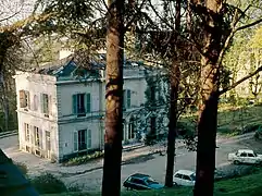 La Villa Viardot en 1975 - Façade sud vue depuis la datcha d'Ivan Tourgueniev.jpg