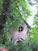 La chapelle sous les frondaisons - 2