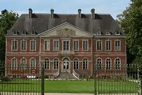 Le château de Sainte-Suzanne.