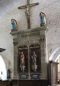 Retable latéral de la nef.