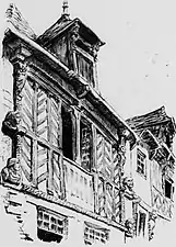Vitré : la maison des Bustes, rue Baudrairie (vers 1900)