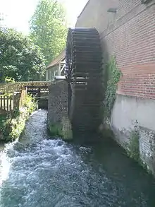 Le moulin de Longpré-les-Corps-Saints.