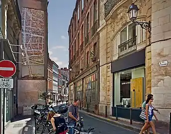 La rue Bouquières vue de son origine.