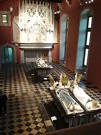 Salle des Gardes où se trouvent les tombeaux des Ducs de Bourgogne.