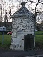 Photographie de la vieille fontaine de Boussy-Saint-Antoine