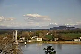 Vue sur la rive gauche du Rhône.