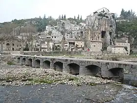 Pont de Labeaume en France.