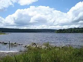 Vue depuis le sentier près du village de vacances du Bois du Loup.