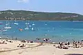 Le lac avec la plage à Sainte-Croix-du-Verdon.