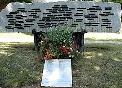 Monument départemental de la déportation.