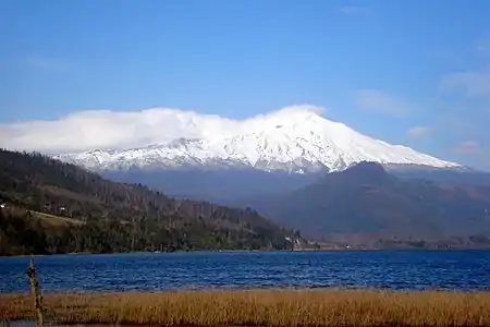 Volcan Mocho-Choshuenco.