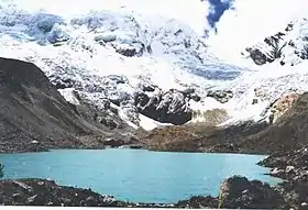 Les Nevados Palcaraju, Pucaranra, et la laguna Palcacocha en 2002.