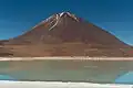 La laguna Verde et le Licancabur.