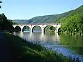 Viaduc ferroviaire entre Anchamps et Laifour.