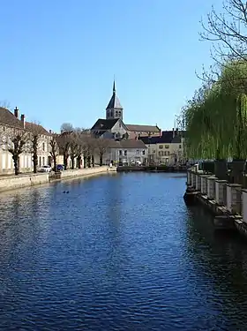 Image illustrative de l’article Église Saint-Didier de Laignes