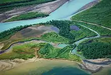 Photo du delta de Lájtávvre lors de la saison chaude.