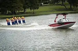 Spectacle de ski nautique sur le Lake Eloise