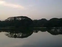 L'un des lacs de Lal Bagh.