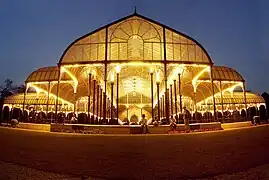 Serre de Lalbagh, la nuit.