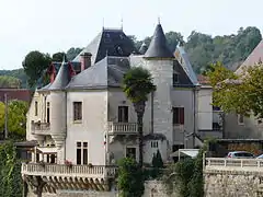 Le château de Lalinde.